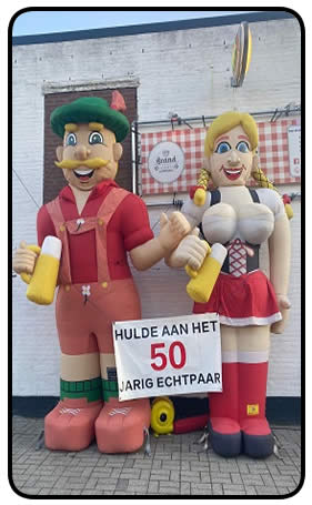 Opblaas Tiroler man &amp; vrouw 4 meter